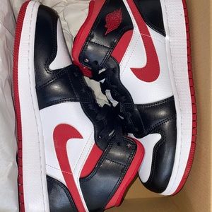 Brand new jordan 1 Mid